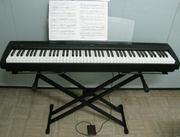 Yamaha P-85 digital piano
